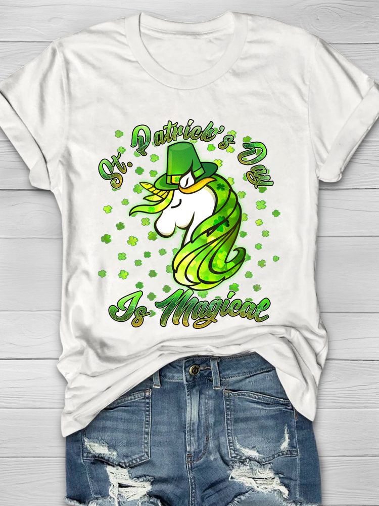 Eagerlys St. Patrick's Day Is Magical Short Sleeve T-Shirt